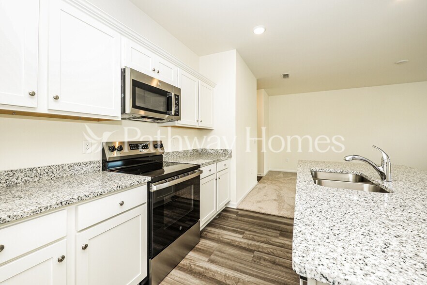 Building Photo - 1058 Large Poppy Dr
