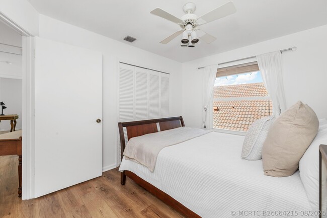 Building Photo - 2650 Fairway Cove Ct