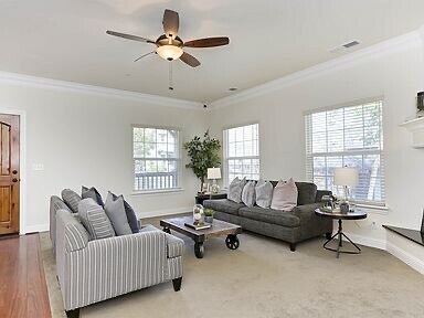 Building Photo - 405 E Main St