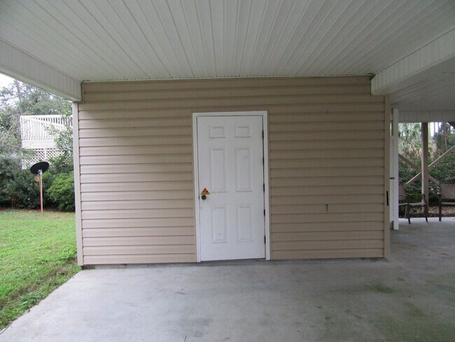 Building Photo - 937 Tiffany Ln