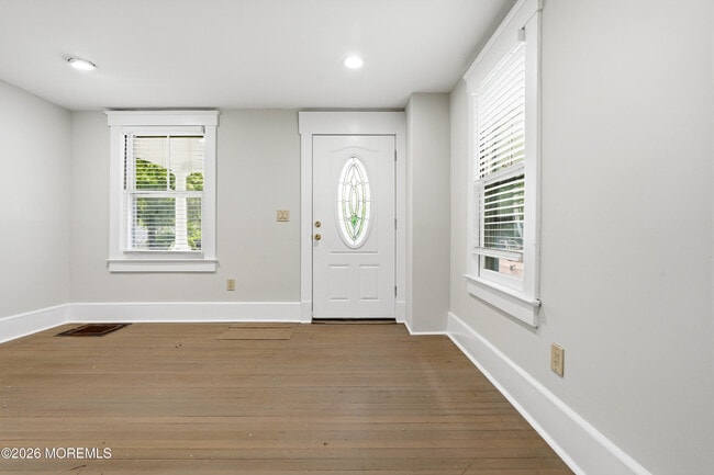 Building Photo - 1114 Summerfield Ave