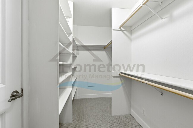 Building Photo - 5163 E Portside Ct