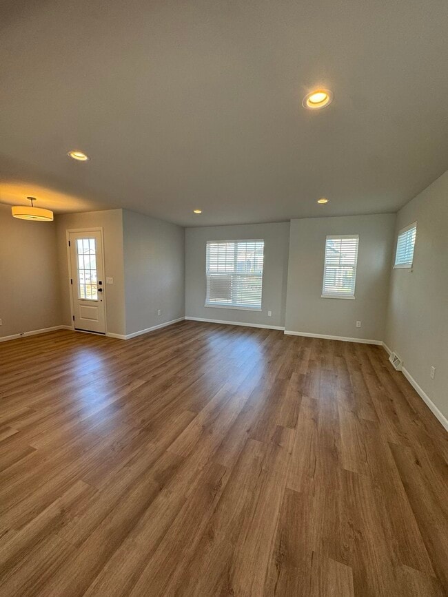 Building Photo - 830 Lady Bug Ln