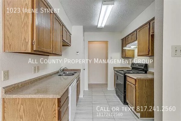 Building Photo - Available Now- Thoughtfully Updated Duplex...