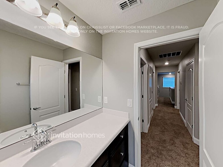 Building Photo - 421 Rivercliff Trl