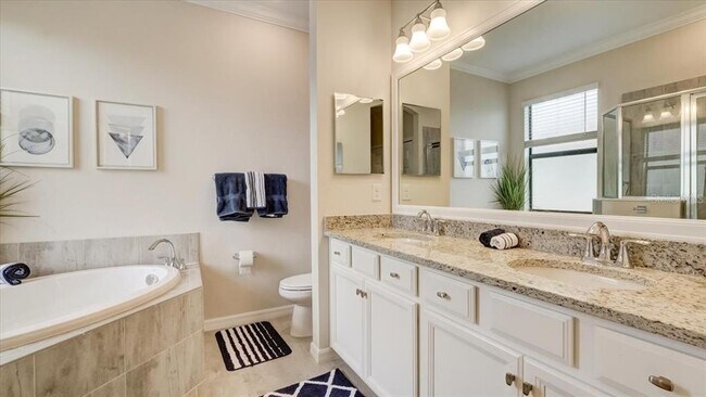 Building Photo - 23972 Skyflower Ct
