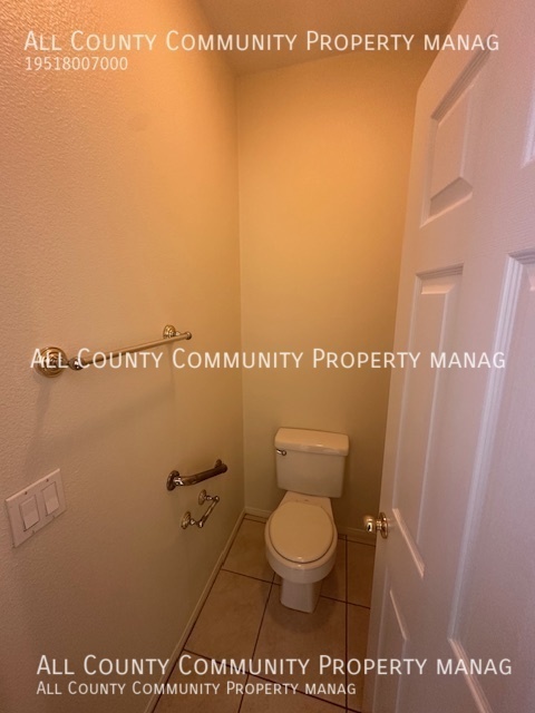 Building Photo - Murrieta Home ~ 3 Bedroom 2 Bath + Home Of...