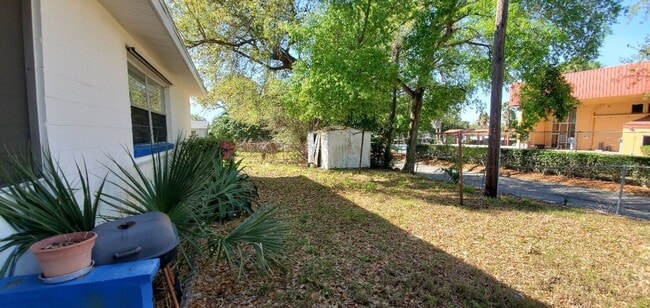 Building Photo - 3-Bedroom, 2-Bathroom Home for Rent in Winter Haven MOVE IN SPECIAL $500 OFF SECOND MONTH