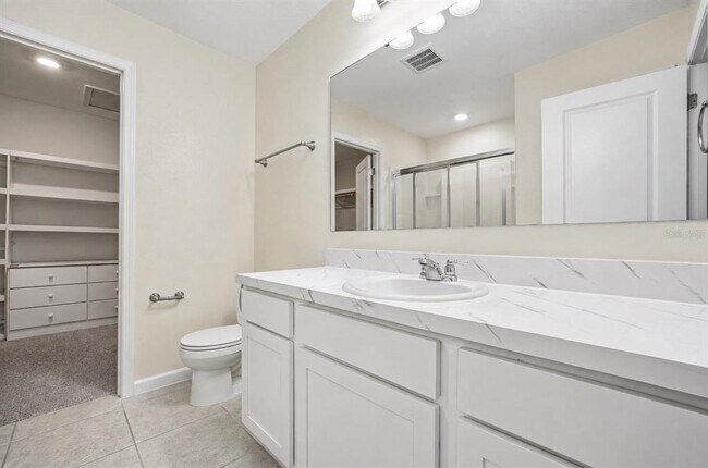 Building Photo - 2270 Hemingway Cir