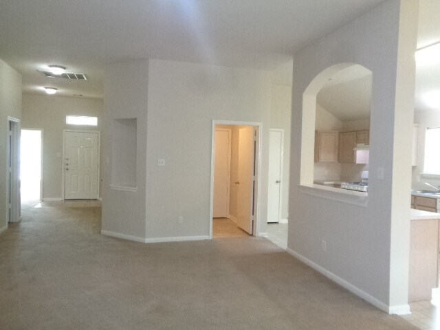 Building Photo - 446 N Compass Rose Cir