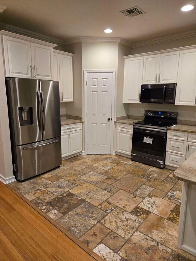 Building Photo - 13520 Cypress Head Dr