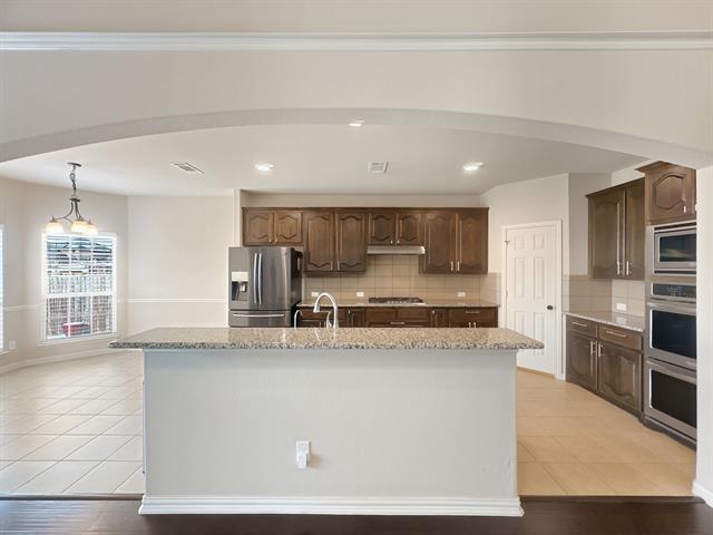 Building Photo - 9433 Chuparosa Dr