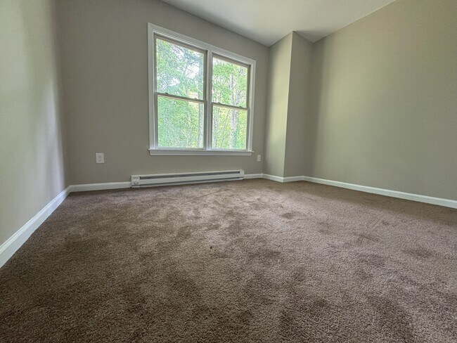 Building Photo - 7 Arrowwood Cir