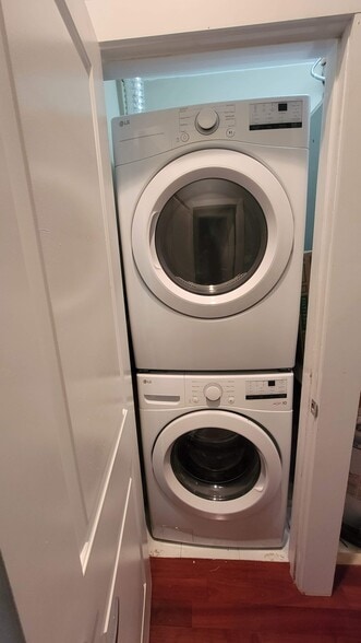 In-Unit Laundry - 440 Rhode Island Ave NW