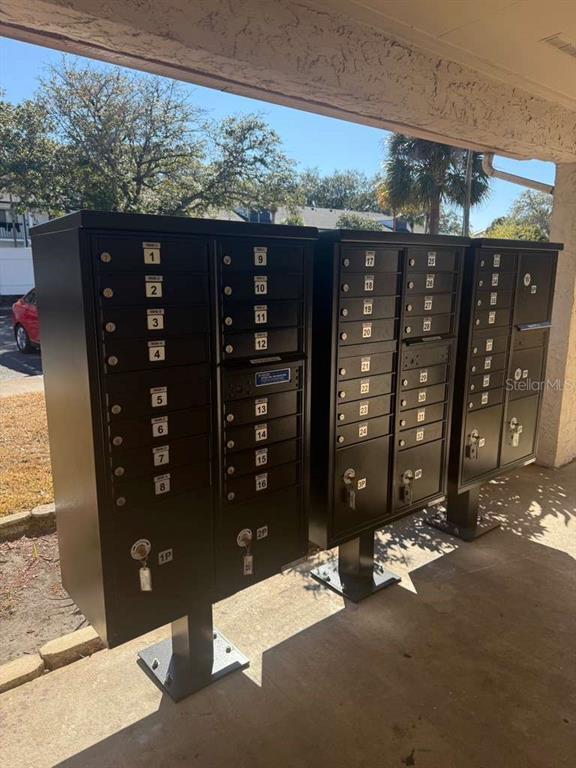 Building Photo - 1904 Honour Rd