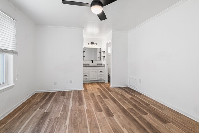 Building Photo - 1724 Placid Ct