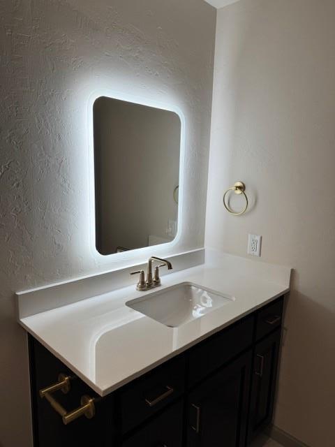 Building Photo - 2421 Heather Rd