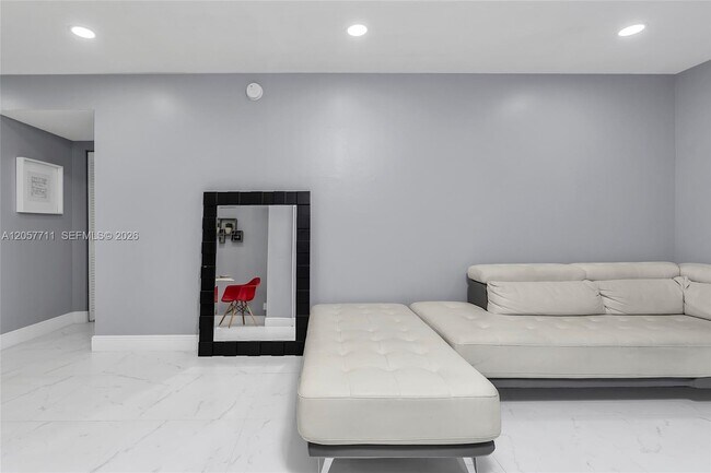 Building Photo - 3300 Spanish Moss Terrace