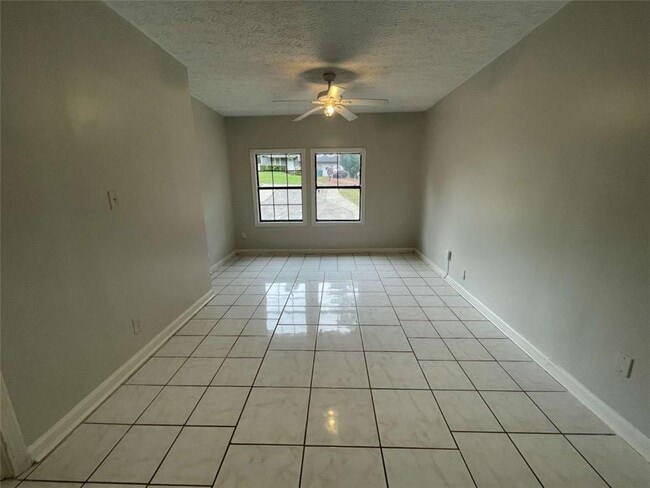 Building Photo - 1088 Riva Ridge Dr NW