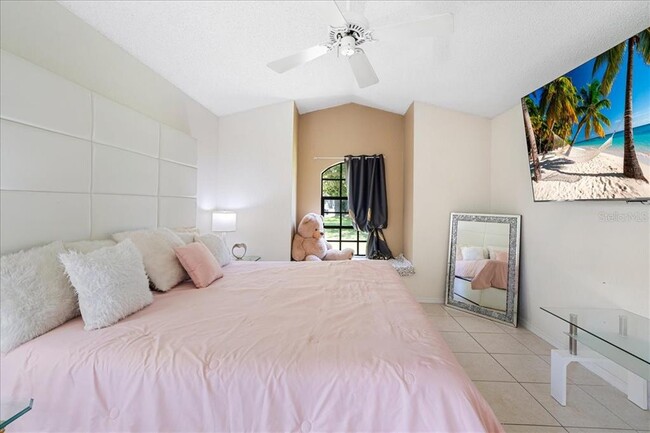 Building Photo - 211 Forest Wood Ct