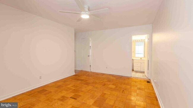 Building Photo - 29 Stonehenge Cir