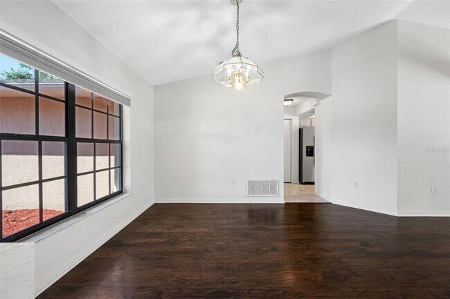 Building Photo - 1061 Archway Dr