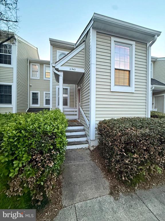 Building Photo - 2940 Yarling Ct