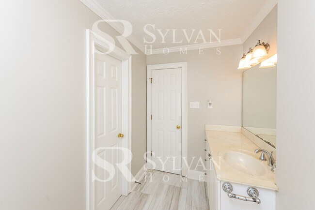 Building Photo - Coming HOME never felt so good!