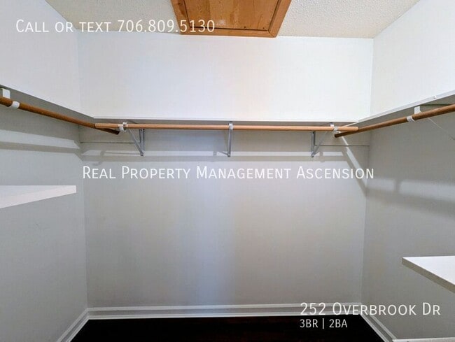 Building Photo - 252 Overbrook Dr