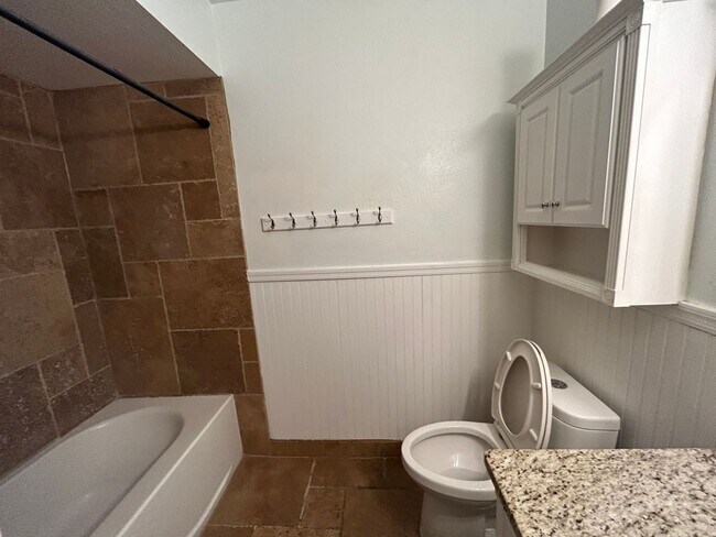 Building Photo - 3 Bed with a private pool