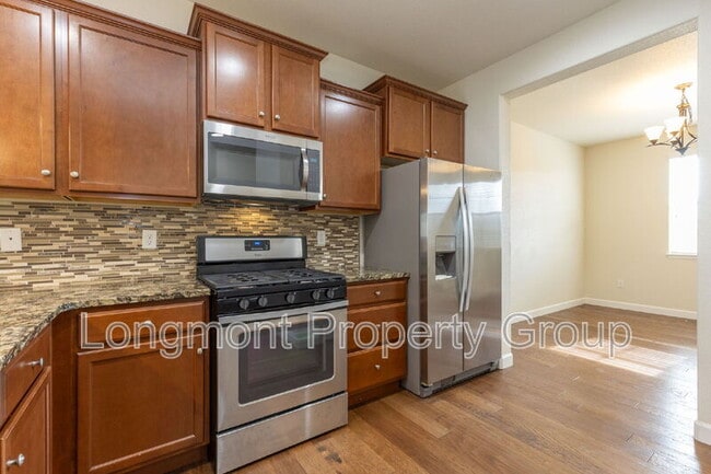 Building Photo - 1334 14th Ave