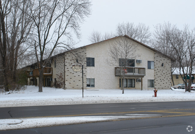 Building Photo - Beverly Apartments