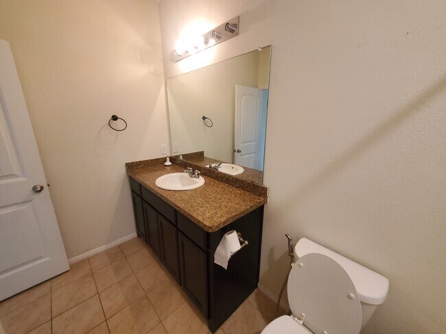 Building Photo - 248 Crowfoot Dr