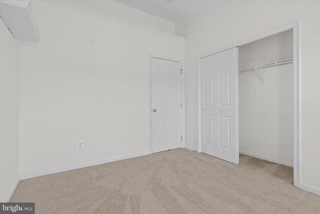 Building Photo - 22576 Welborne Manor Square