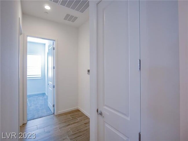 Building Photo - BEAUTIFUL 4BEDROOM HOME IN CADENCE
