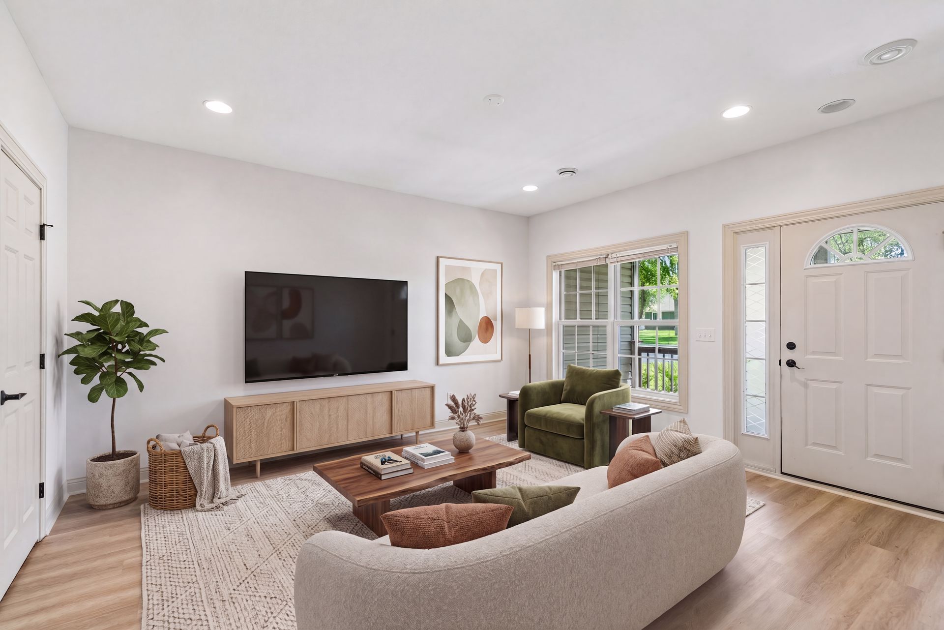 Virtual Staging - 8844 Pascal Ave
