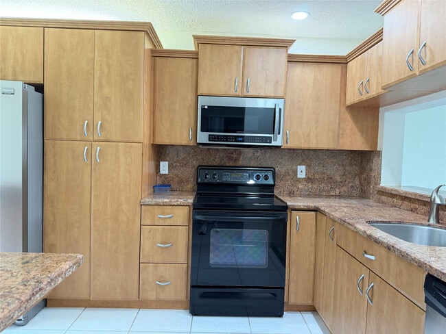 Building Photo - 10701 NW 14th St