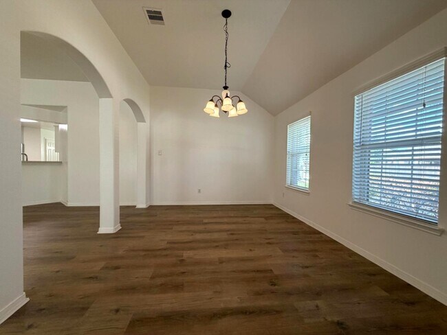 Building Photo - 24627 Cobble Canyon Ln