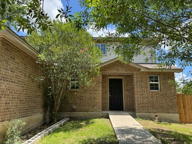 Building Photo - 4-Bedroom Home in Mission Del Lago – Historic South San Antonio