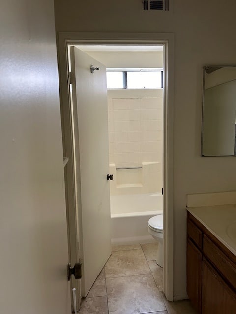 Building Photo - 10413 Western Ave