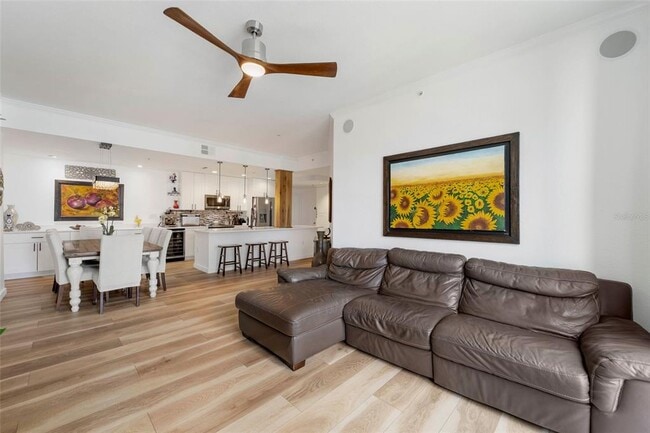 Building Photo - 700 S Harbour Island Blvd