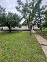 Building Photo - 1412 Hopi Trl