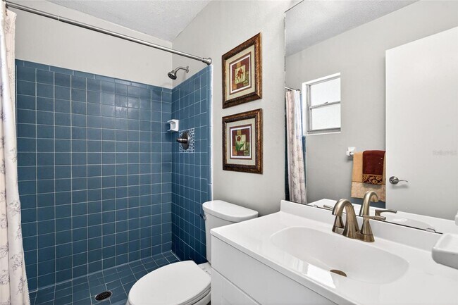 Building Photo - Move-in Ready 3BR/2BA NW Gainesville Home - Available NOW!