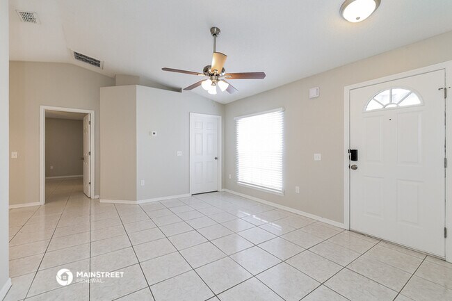 Building Photo - 649 Parakeet Ct