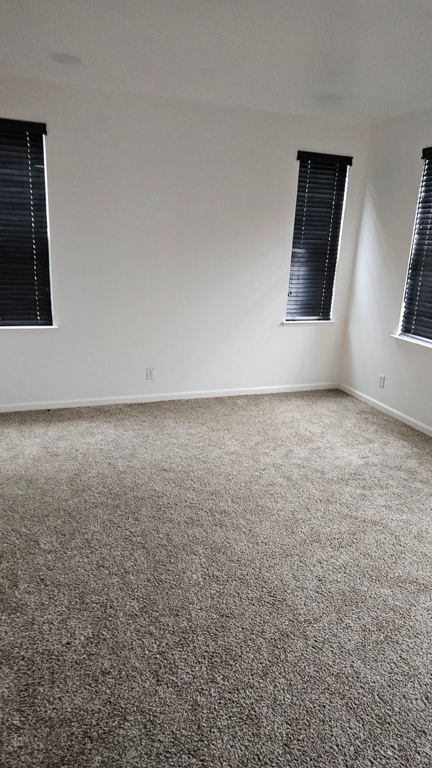 Building Photo - Hawaiian