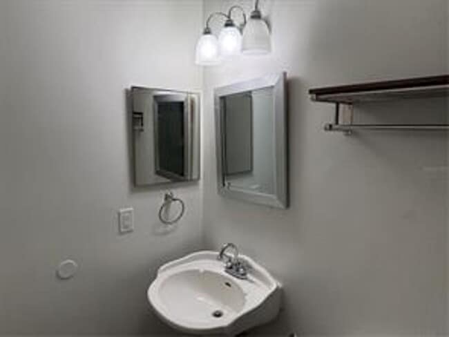 Building Photo - Single Family Home in Mount Dora