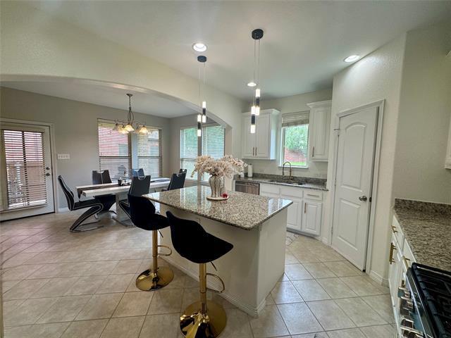 Building Photo - 9304 Moon River Dr