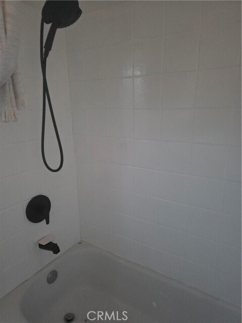 Building Photo - 57336 Crestview Dr