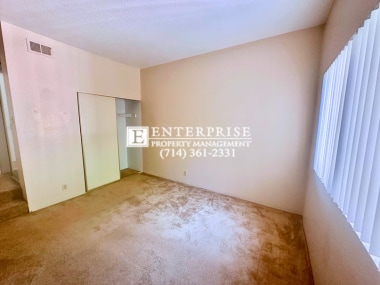 Building Photo - 2-Bed Buena Park End-Unit Townhome with Garage & Pool