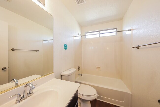 Building Photo - 12623 W Windsor Blvd